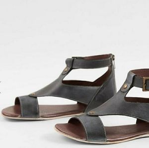 Roan Sandals Dark grey with brass hardware